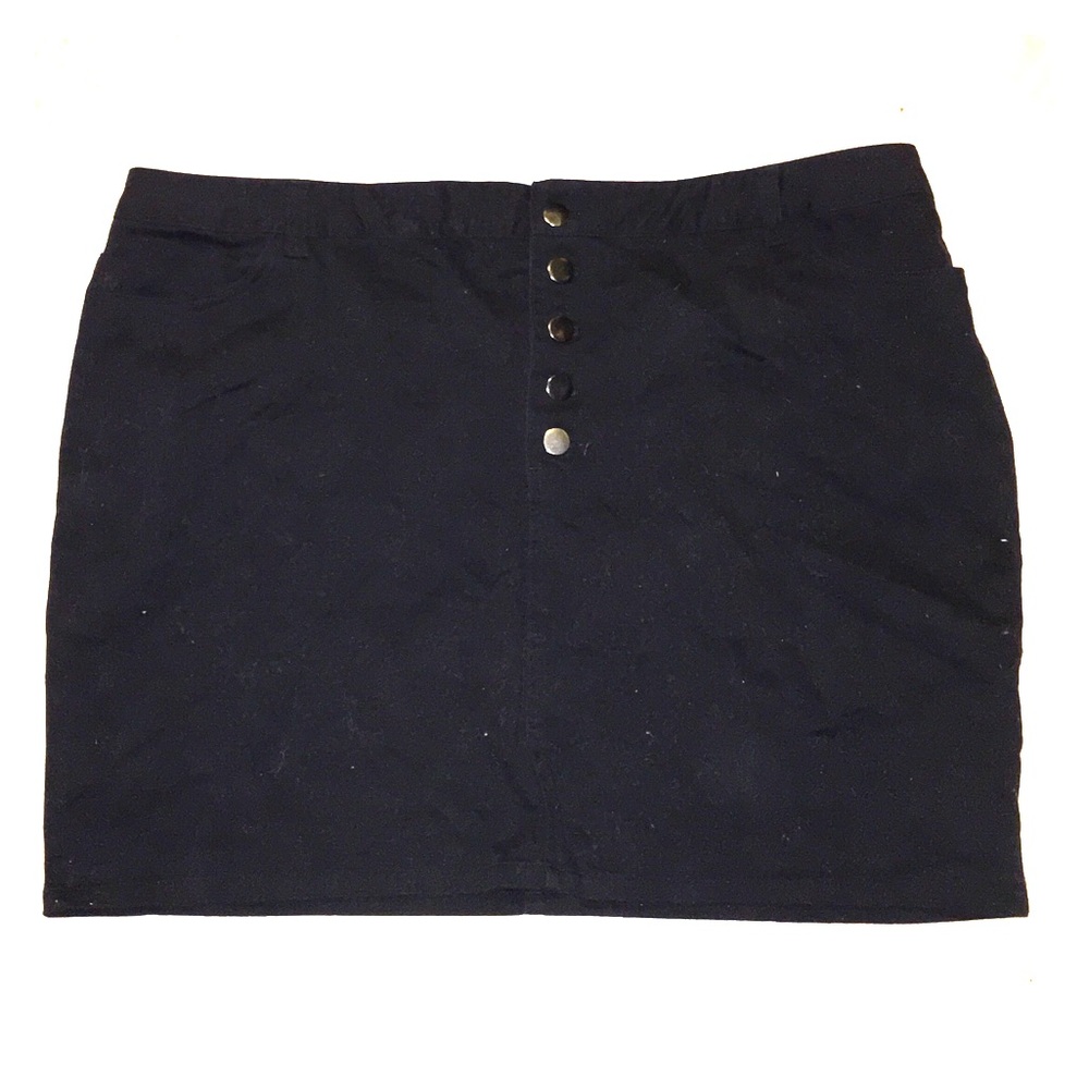 NWOT LAST CHANCE SALE  Black Button Down Skirt